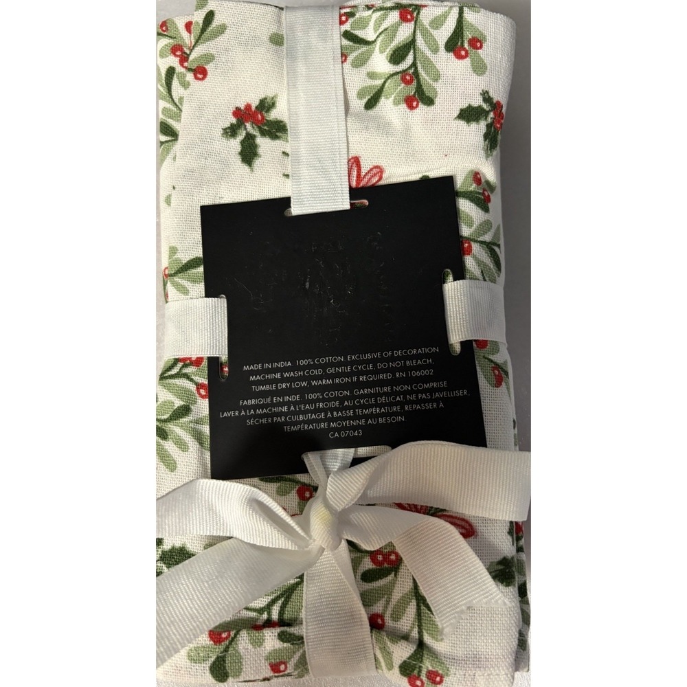 Tahari Home Christmas Napkins Set of 8 18x18 Cotton Mistletoe Holly Red NWT - Picture 2 of 7